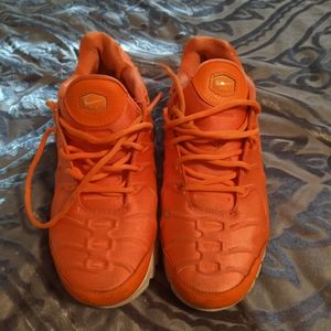 Orange just do it tennis.